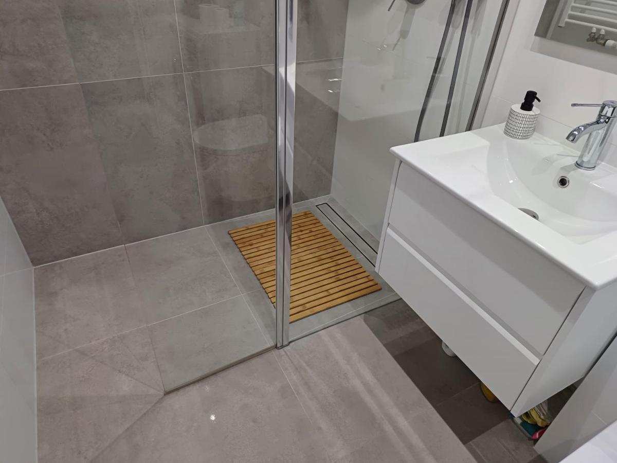 Mak Apartment Grobla - Free Parking - 3 Rooms Gdansk Dış mekan fotoğraf